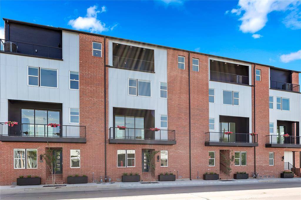 207 Carroll Street, Fort Worth, TX 76107