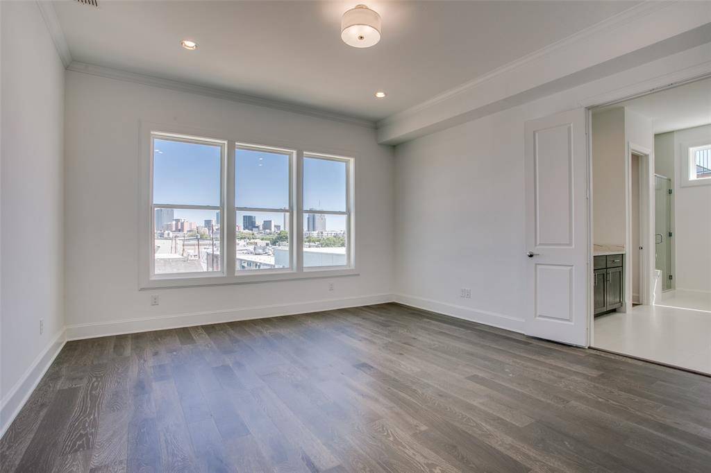 207 Carroll Street, Fort Worth, TX 76107