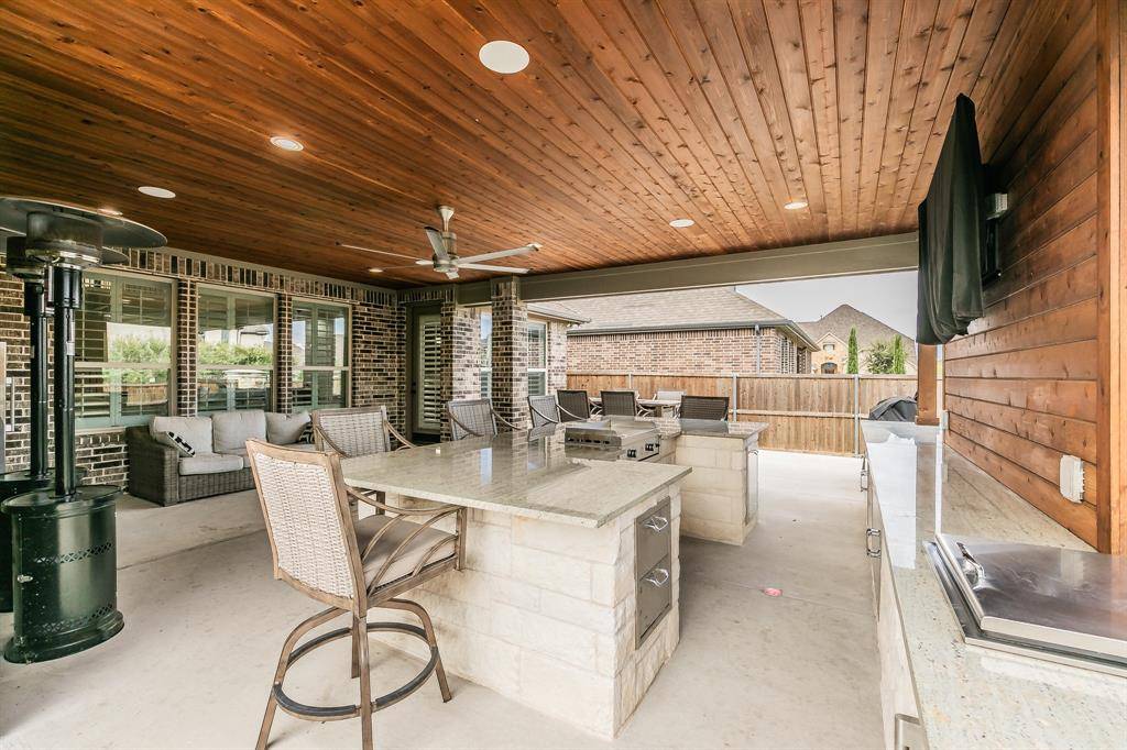 405 Marbrook Court, Fort Worth, TX 76131