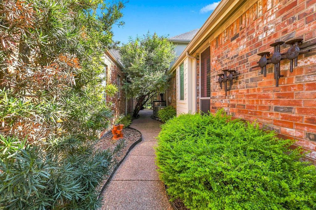 2313 Canyon Creek Drive, Mckinney, TX 75072