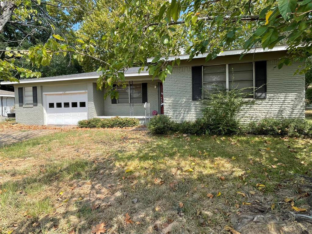 1105 S Palestine Street, Athens, TX 75751