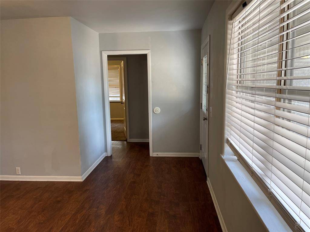 1105 S Palestine Street, Athens, TX 75751