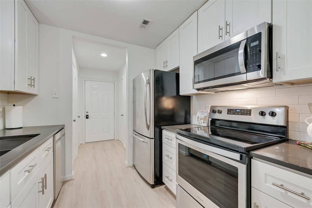 7492 E Northwest Highway #143, Dallas, TX 75231