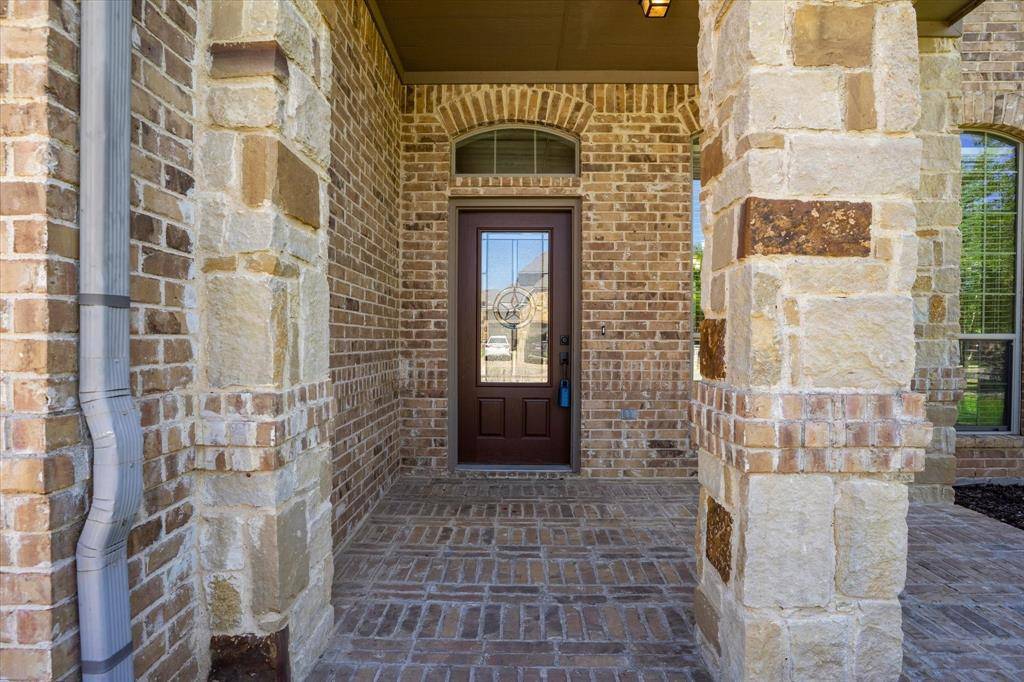 9300 Wood Duck Drive, Fort Worth, TX 76118