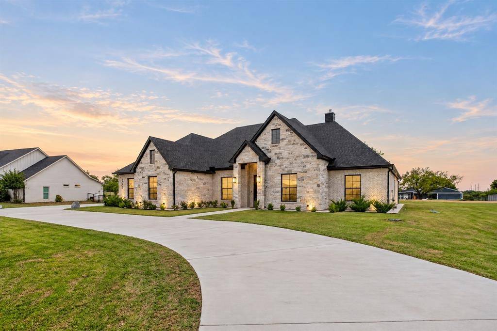 8008 Ben Day Murrin Road N, Fort Worth, TX 76126