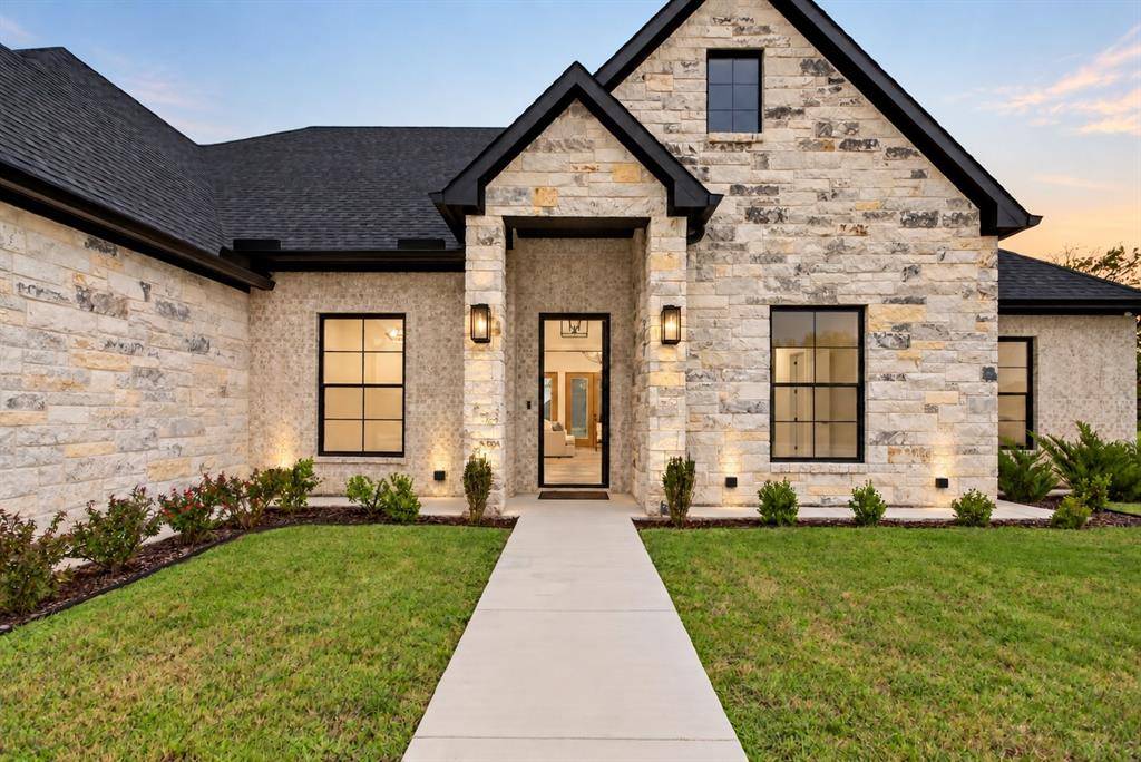 8008 Ben Day Murrin Road N, Fort Worth, TX 76126