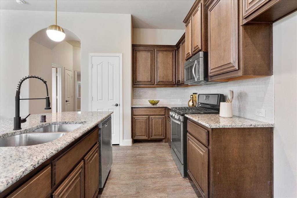 9328 Amistad Lane, Denton, TX 76226