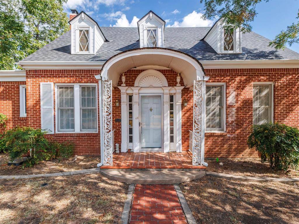 1016 W Walnut, Coleman, TX 76834