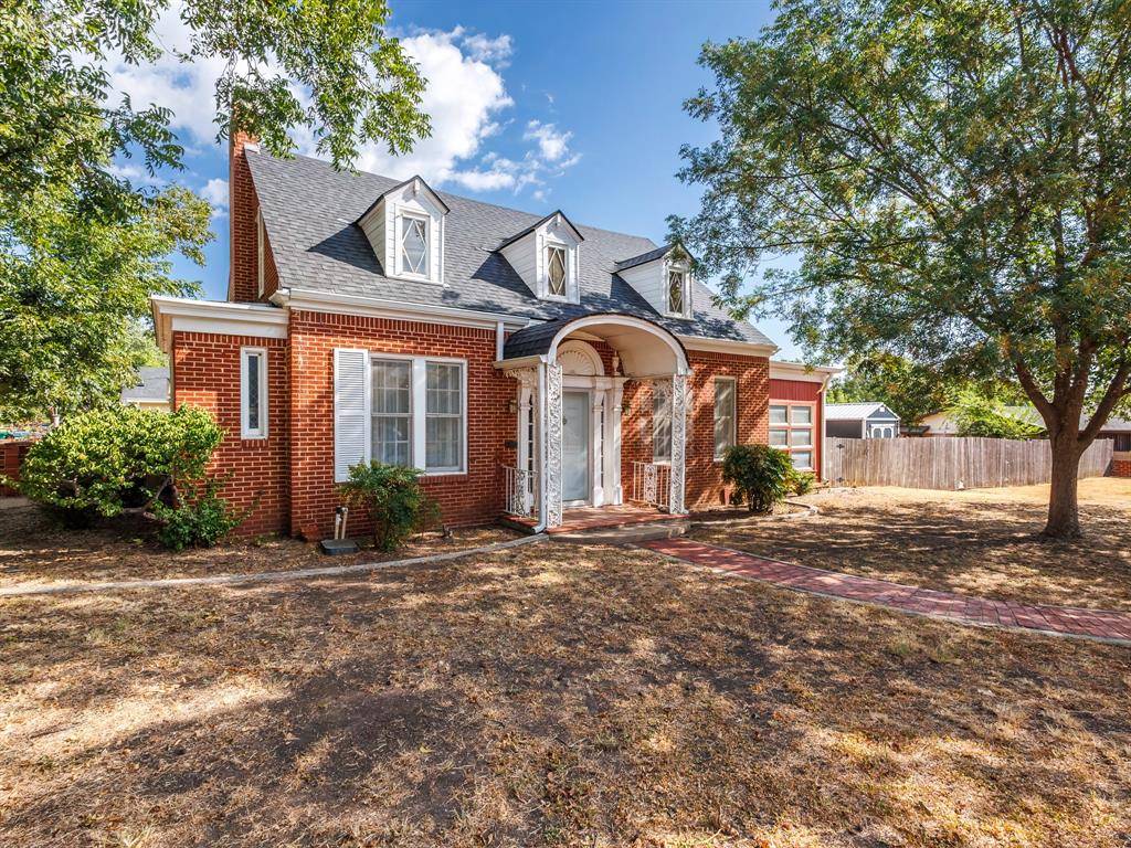 1016 W Walnut, Coleman, TX 76834