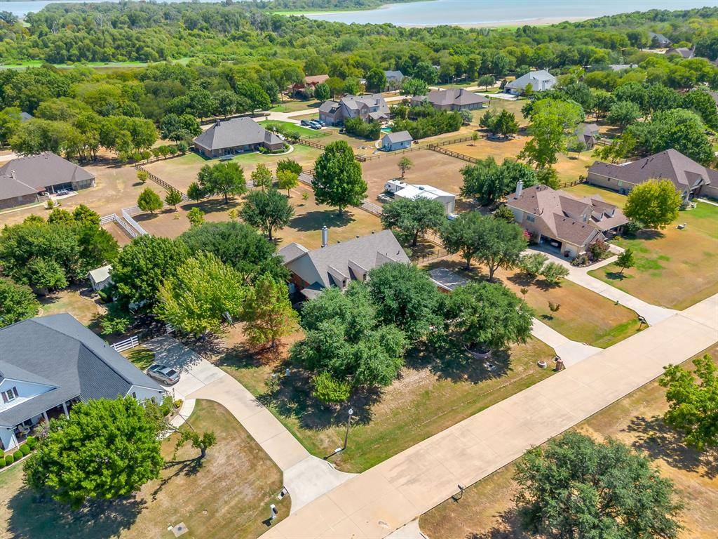 8101 Rodeo Drive, Denton, TX 76208