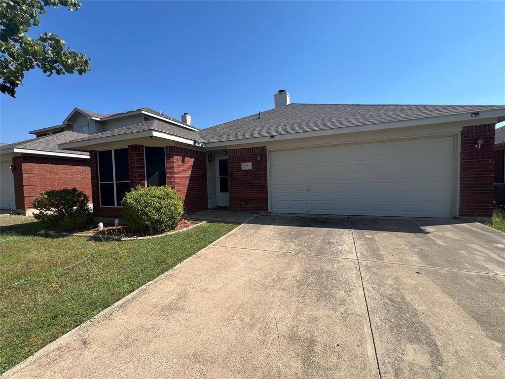 2332 Rushing Springs, Fort Worth, TX 76118