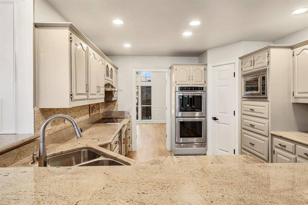2912 Bluffview Drive, Garland, TX 75043