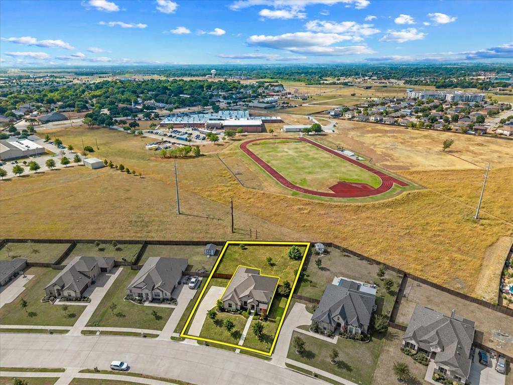 136 Sapphire Lane, Waxahachie, TX 75165