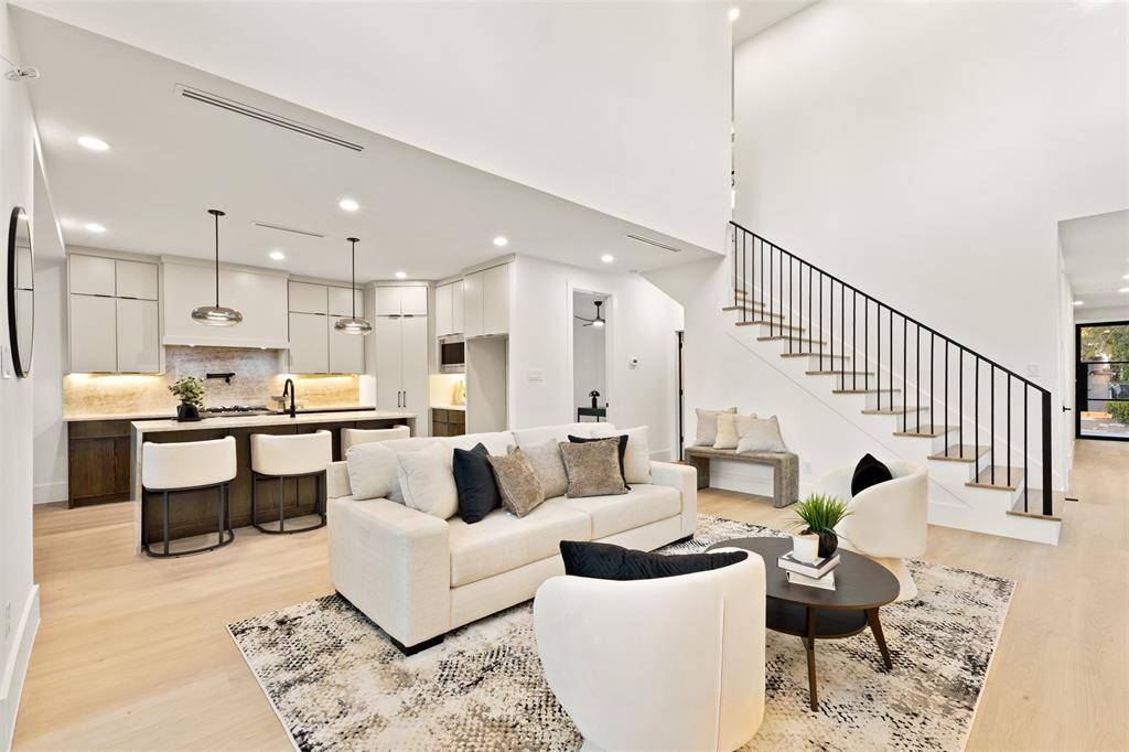 433 Cleaves Street, Dallas, TX 75203