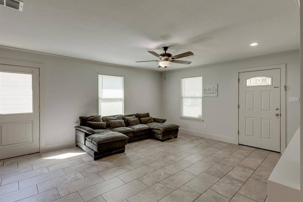 138 Erie Street, Gun Barrel City, TX 75156