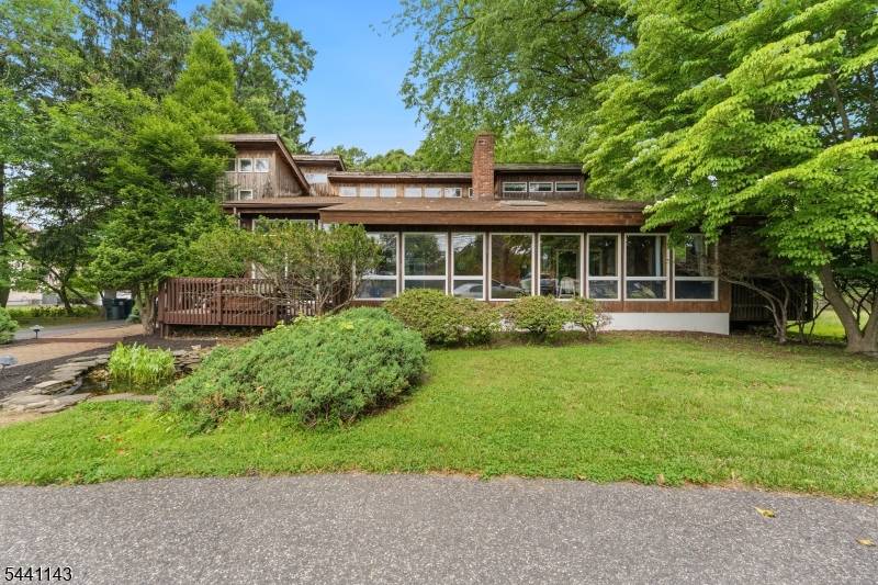 481 E Freehold Rd, Freehold Twp., NJ 07728