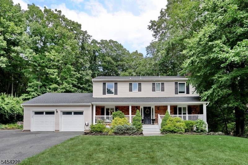 8 Northgate Park, Ringwood Boro, NJ 07456