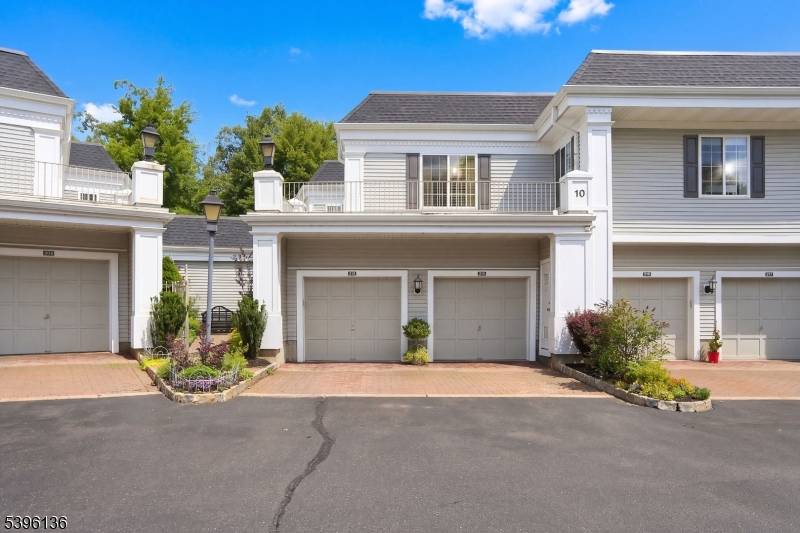 215 Riveredge Dr, Chatham Twp., NJ 07928