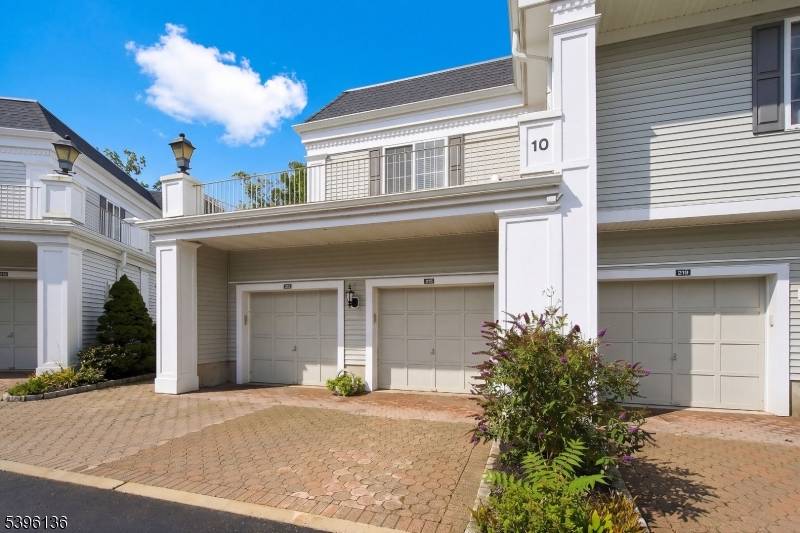 215 Riveredge Dr, Chatham Twp., NJ 07928
