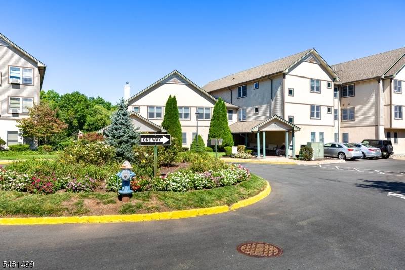 83 Park Edge condo #3C, Berkeley Heights Twp., NJ 07922
