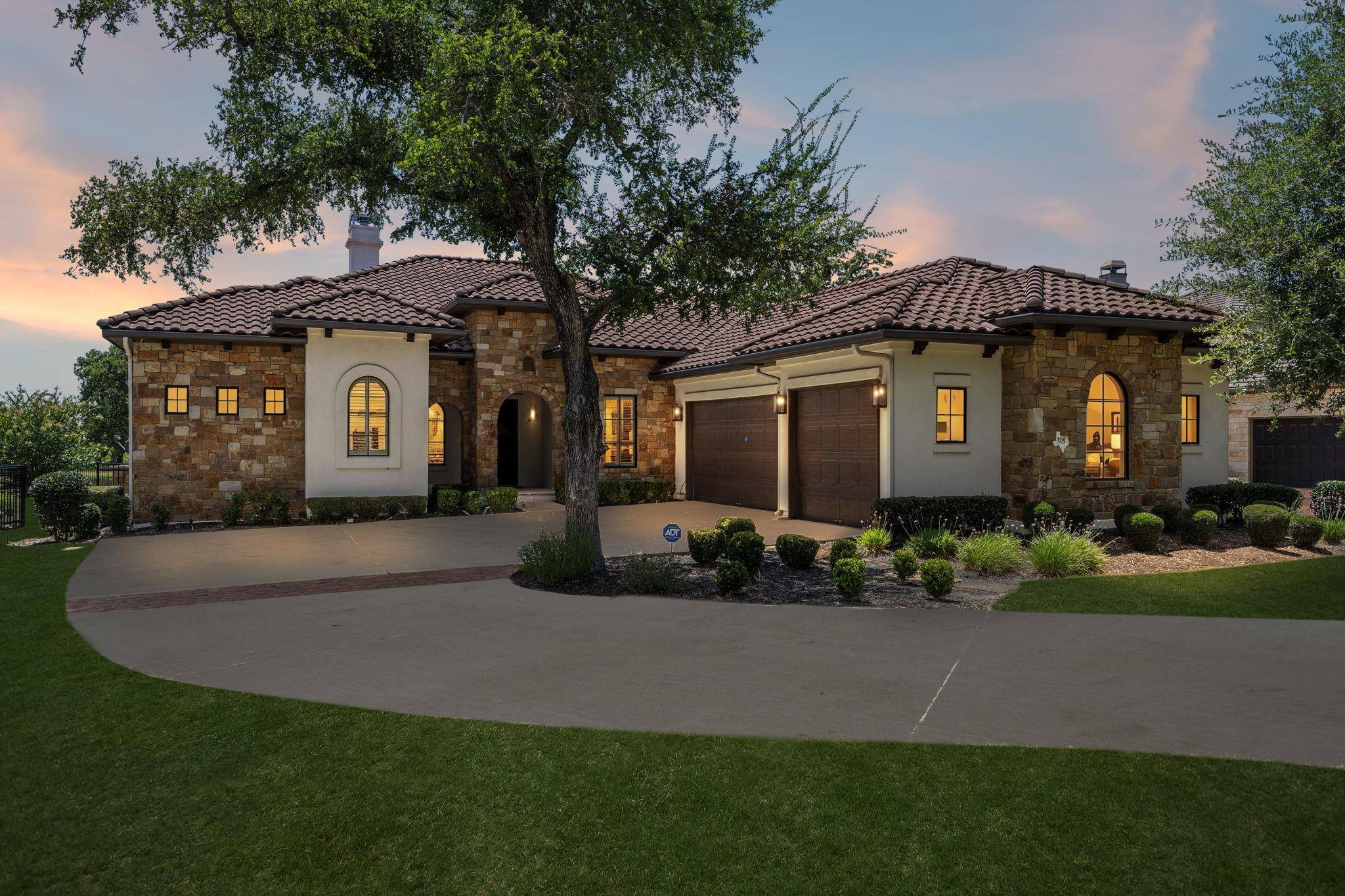 505 Flint Ridge TRL, Georgetown, TX 78628