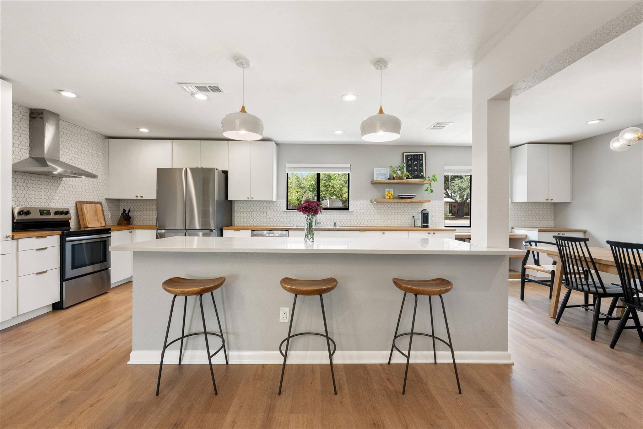 8805 Leisure DR, Austin, TX 78754