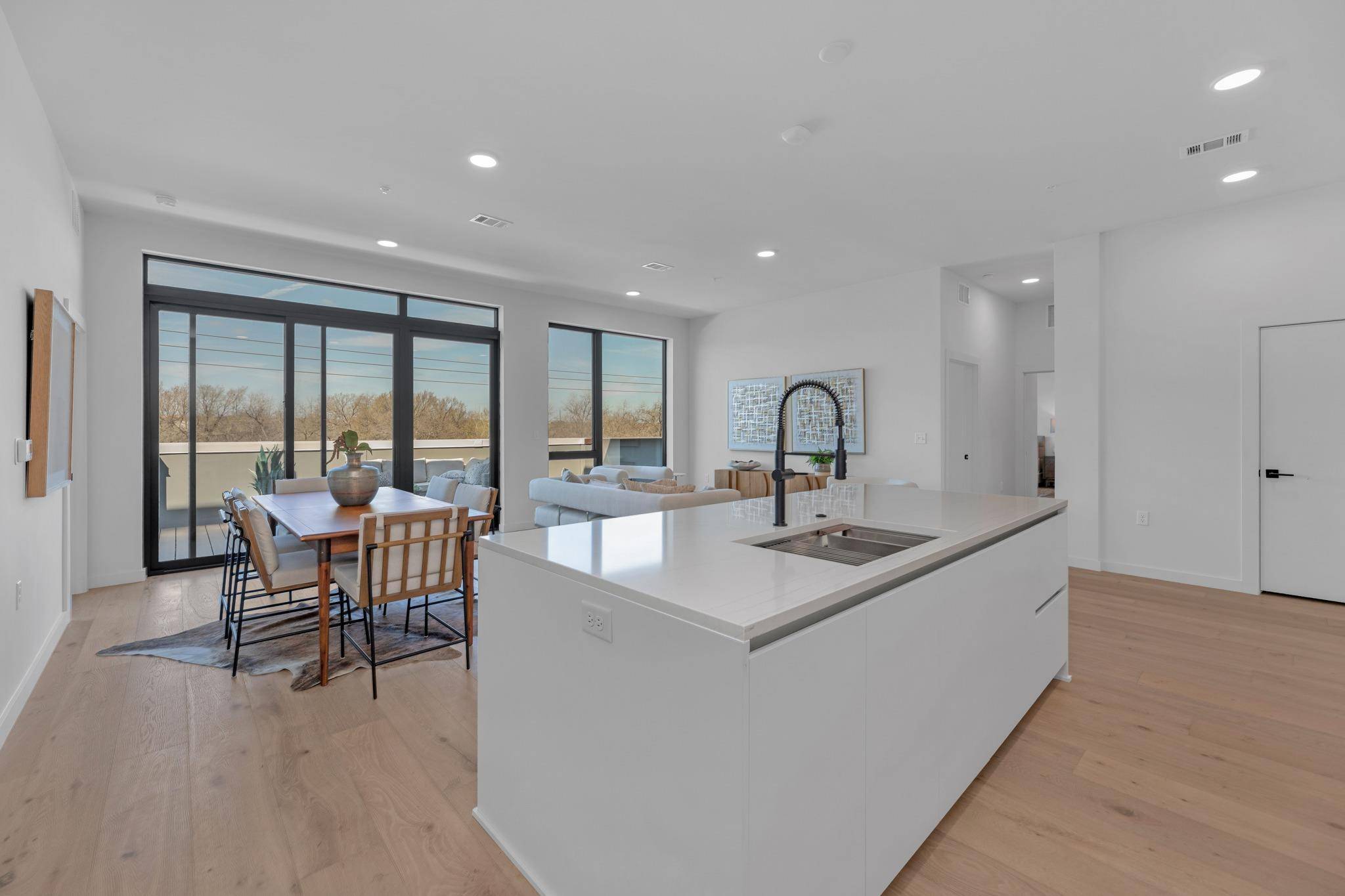 2209 S 1st ST #403, Austin, TX 78704