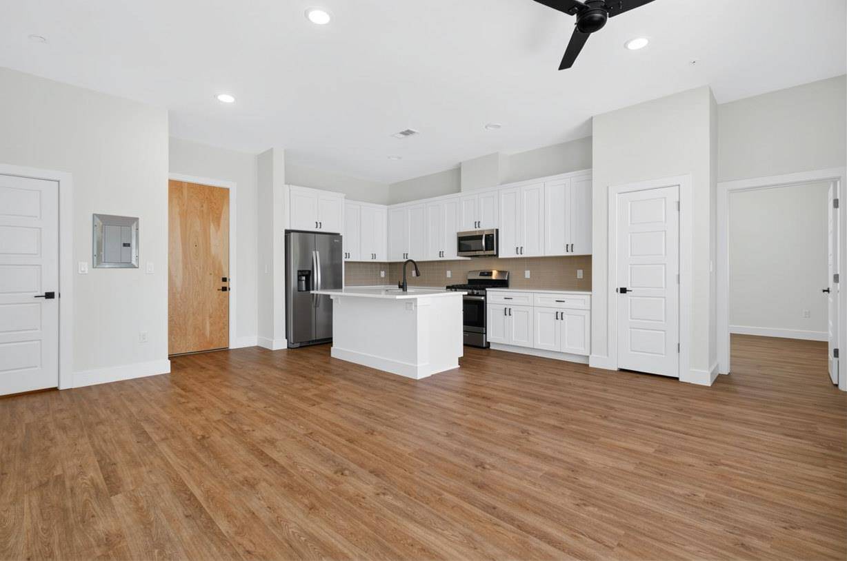 1811 Webberville RD #1210, Austin, TX 78721