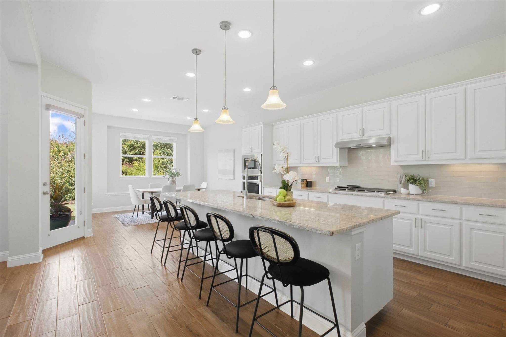 5208 Mandevilla DR, Austin, TX 78739