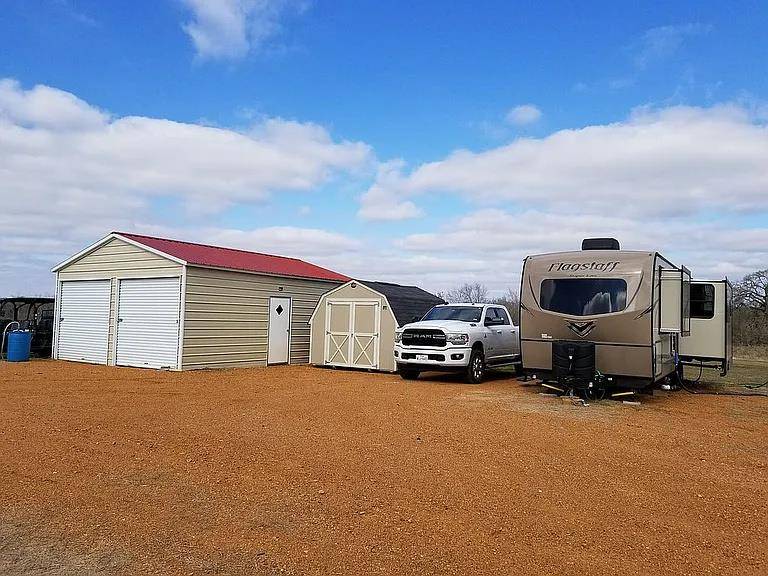 1868 Fm 20, Red Rock, TX 78662