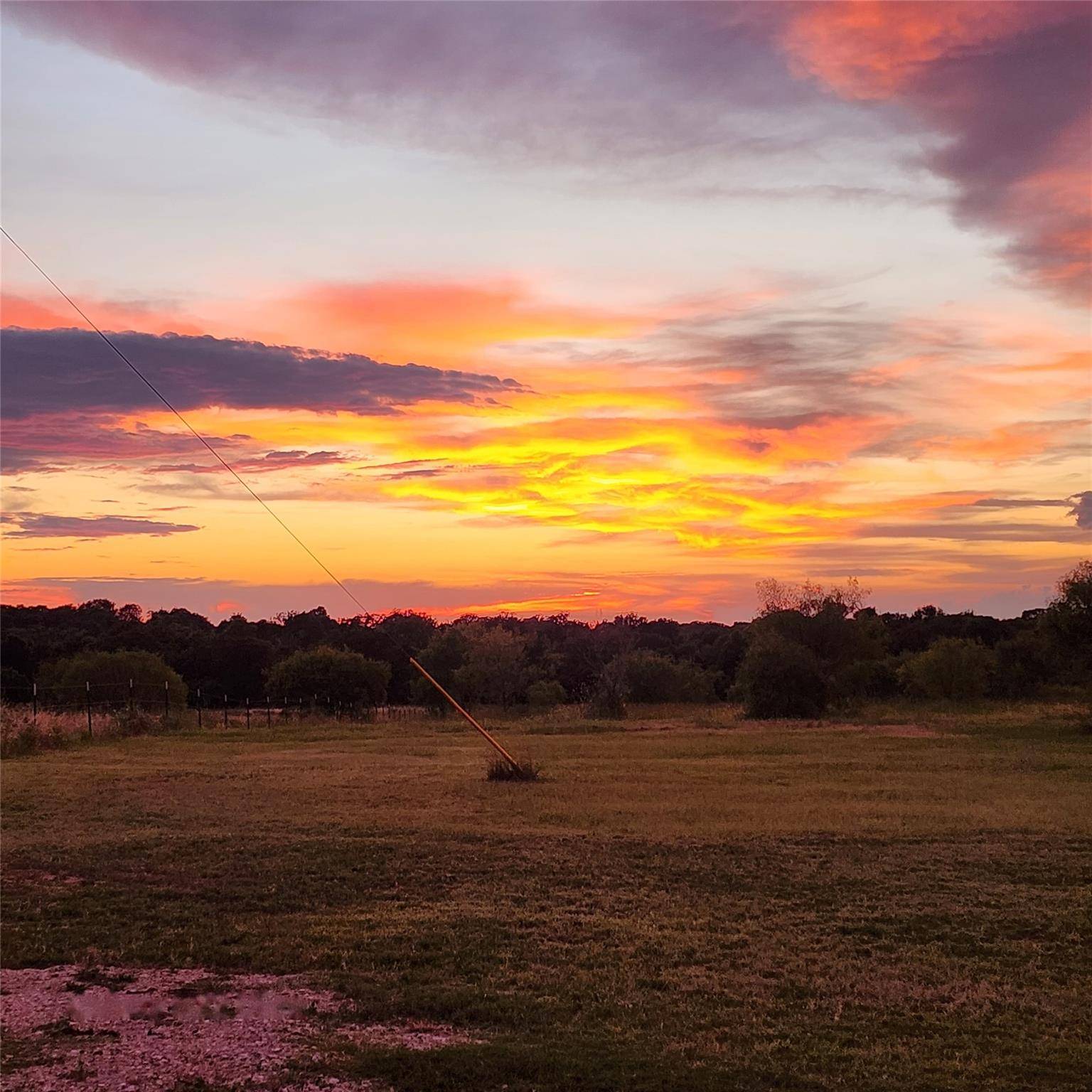 1868 Fm 20, Red Rock, TX 78662