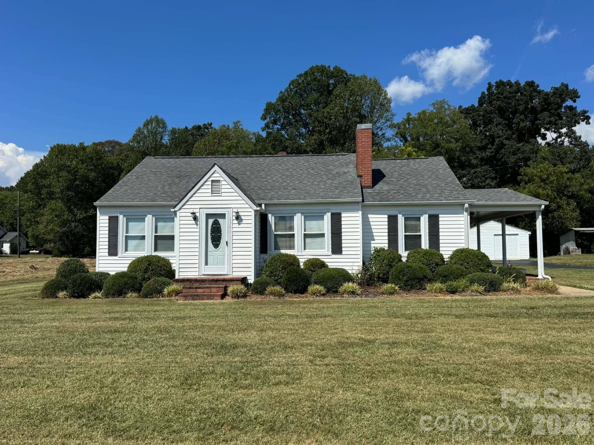 2709 Murray RD, State Road, NC 28676