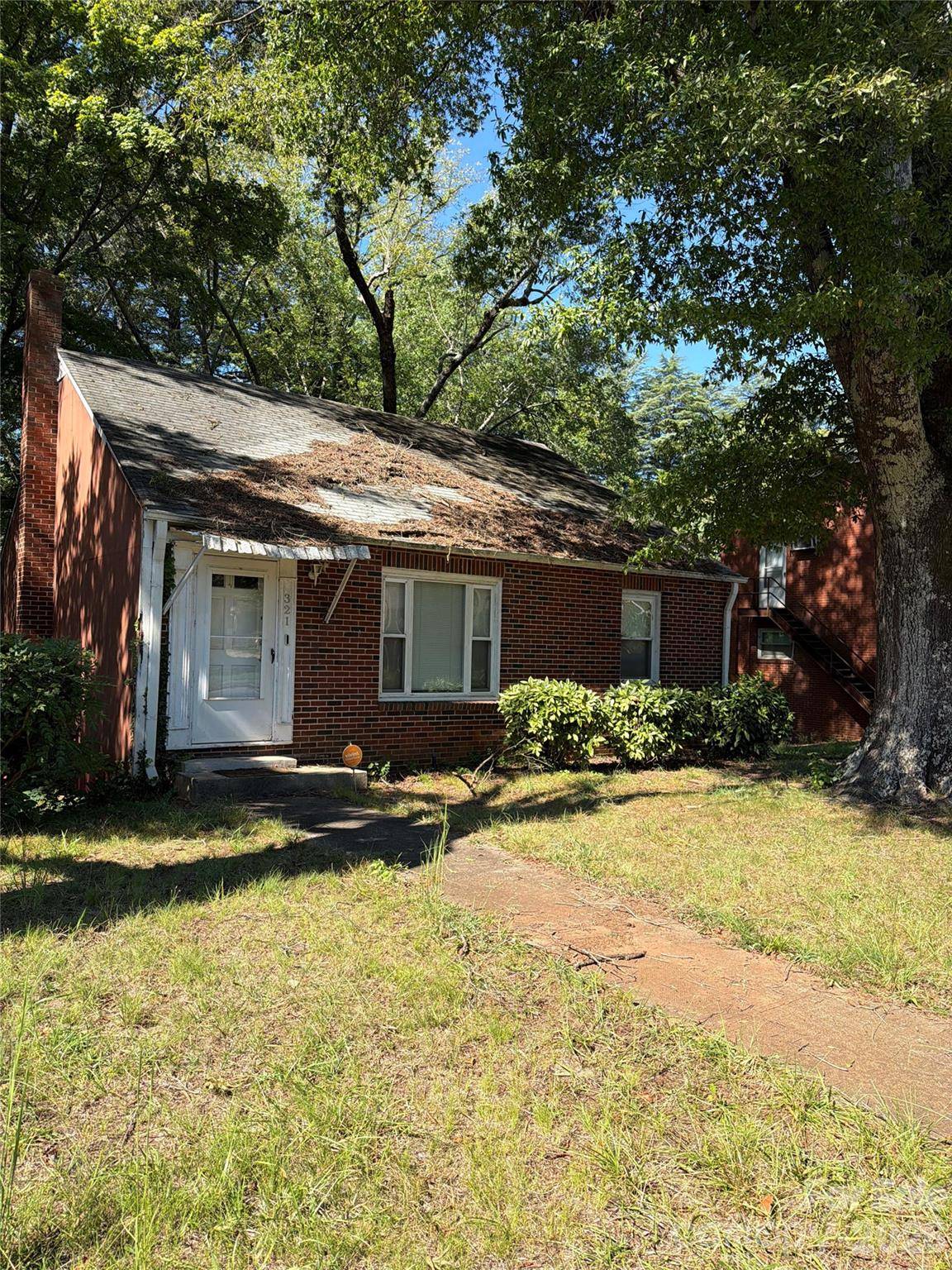321 N Bost ST, Statesville, NC 28677