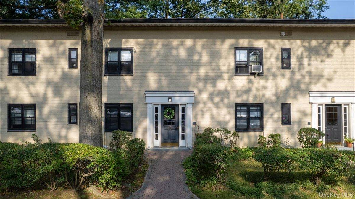 3 Whitehall RD #21, Eastchester, NY 10709
