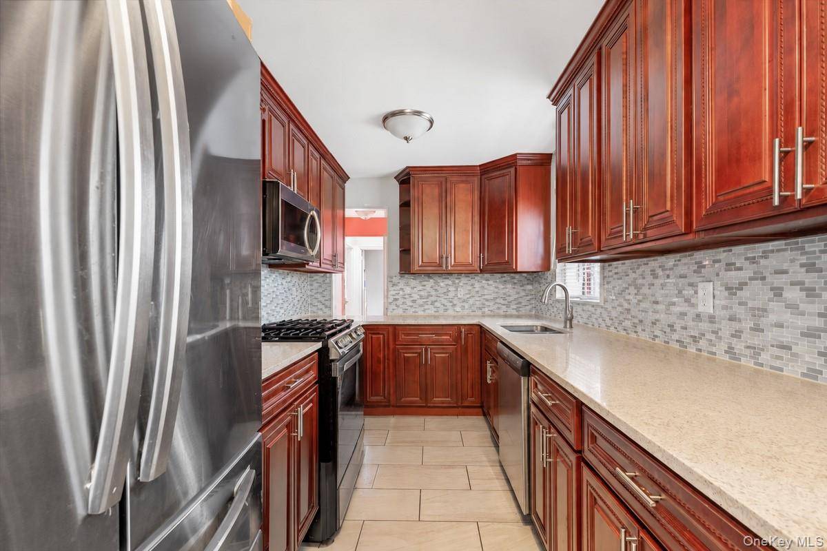 4337 Wilder AVE, Bronx, NY 10466