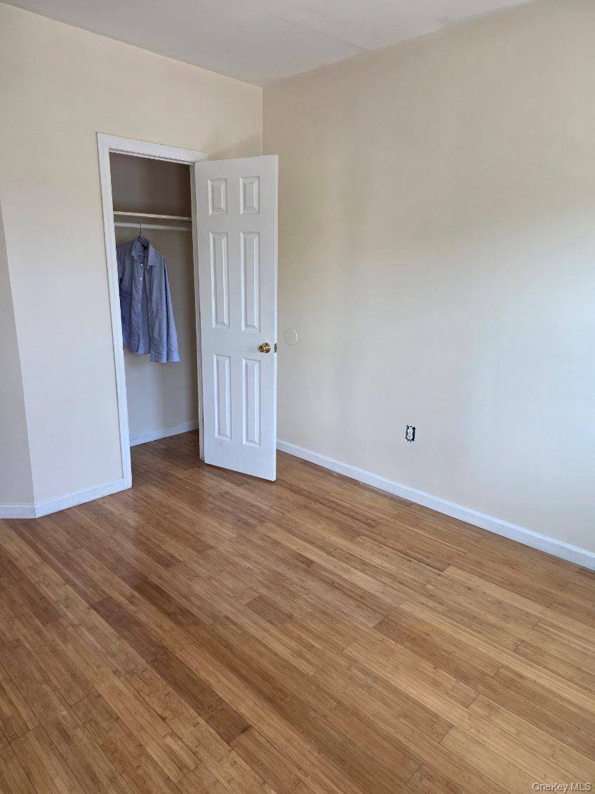 102-16 Park Ln S #2, Richmond Hill, NY 11418