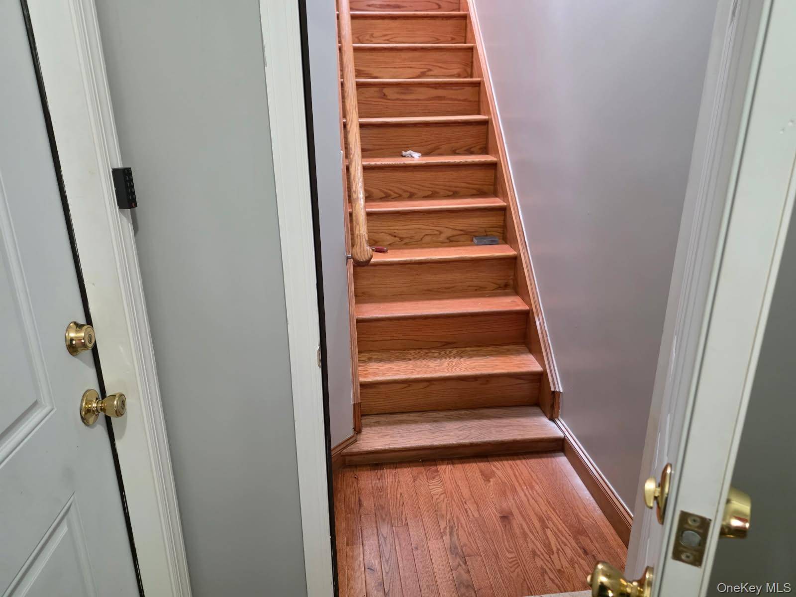 102-16 Park Ln S #2, Richmond Hill, NY 11418