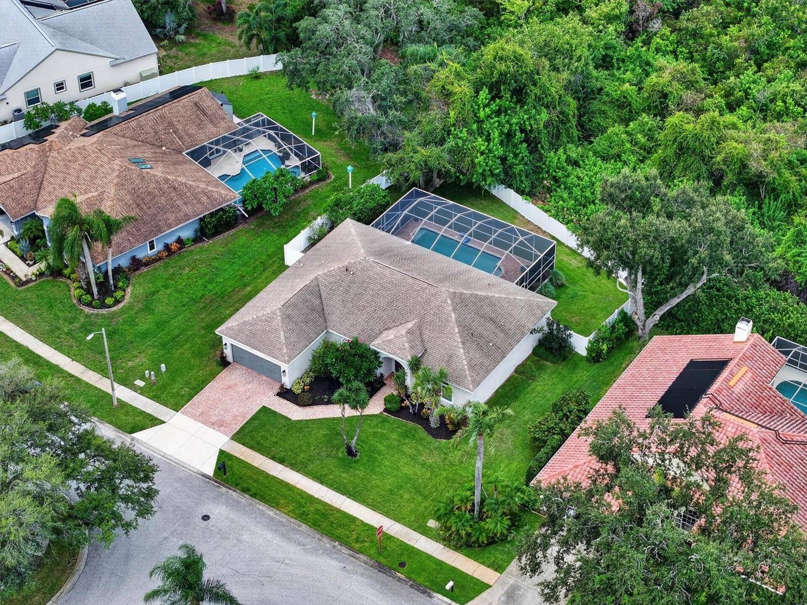 714 HIDDEN LAKE DR, Tarpon Springs, FL 34689