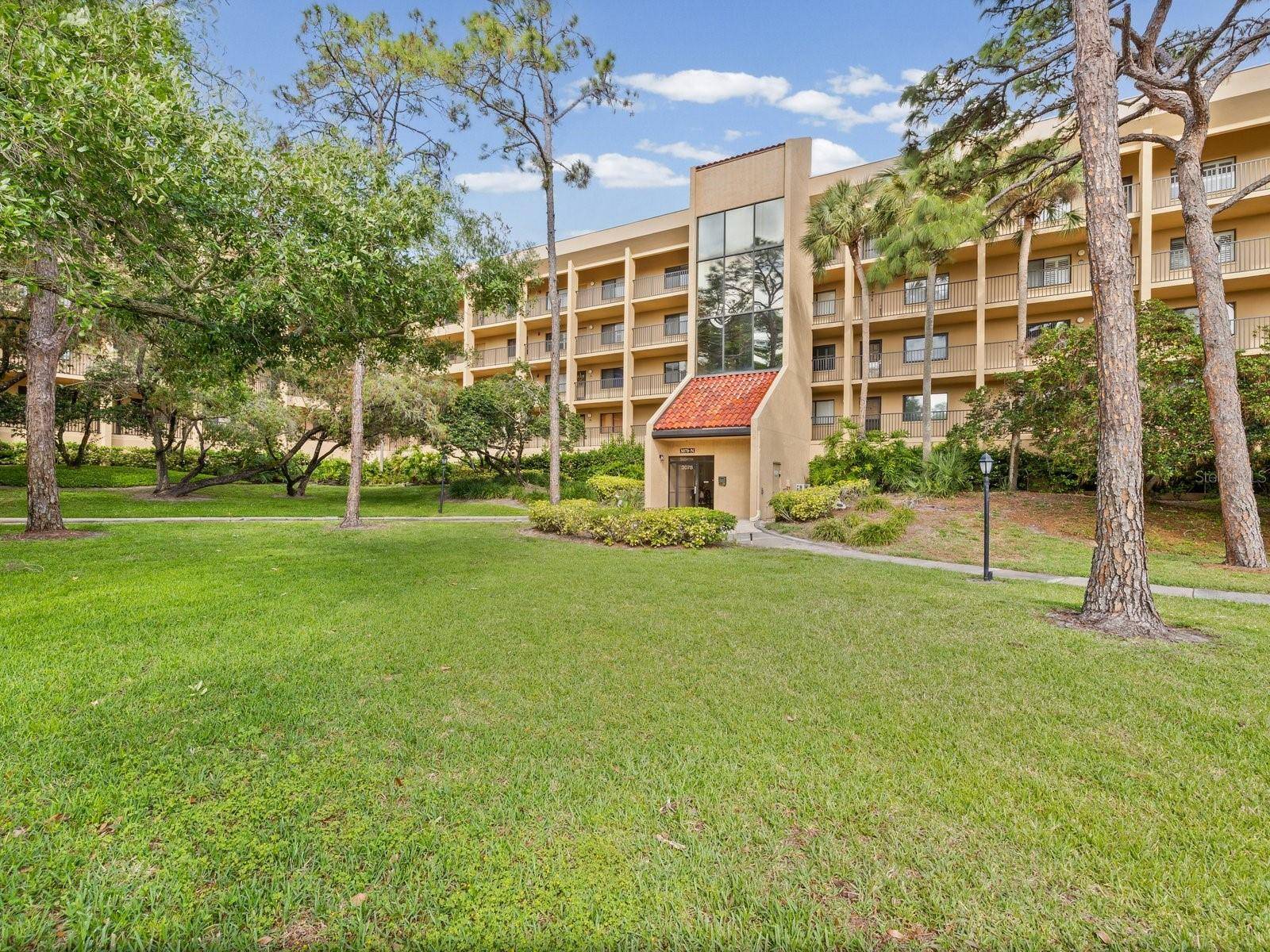 3076 EASTLAND BLVD #203, Clearwater, FL 33761