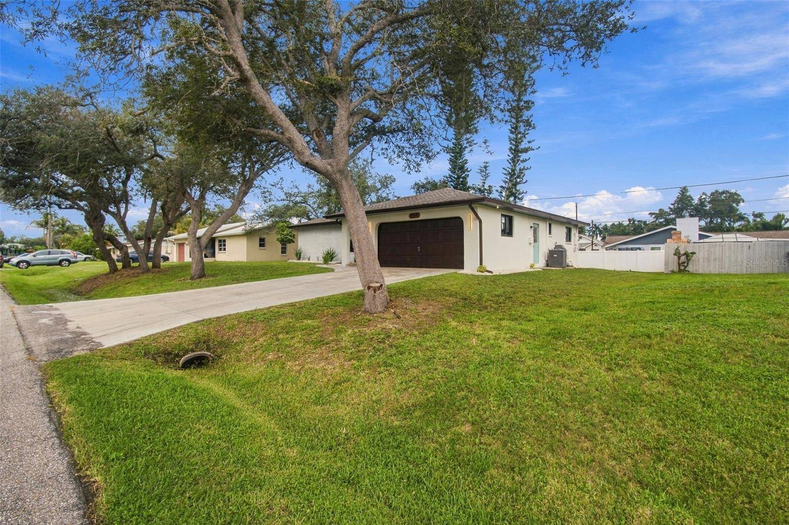 3671 PINE RD, Venice, FL 34293
