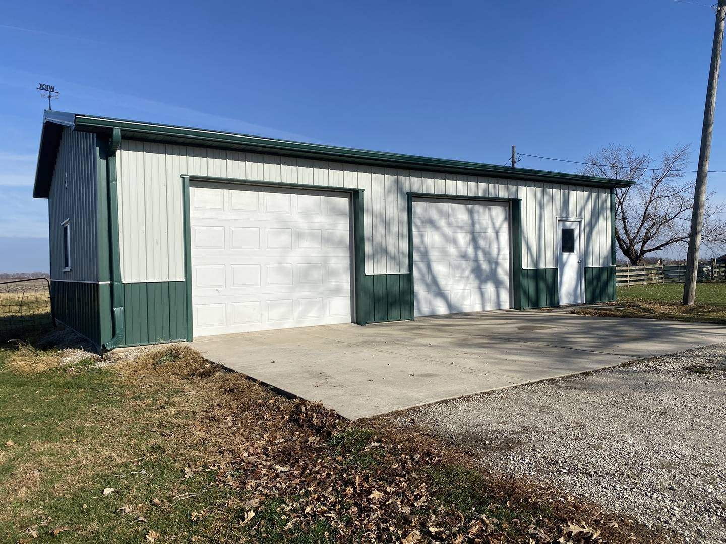 8742 E 1300th ST, Granville, IL 61326