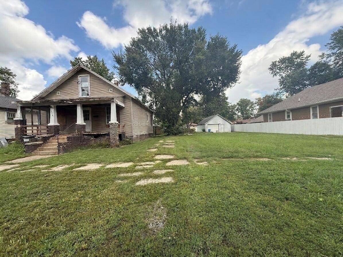 2516 Pine AVE, Mattoon, IL 61938
