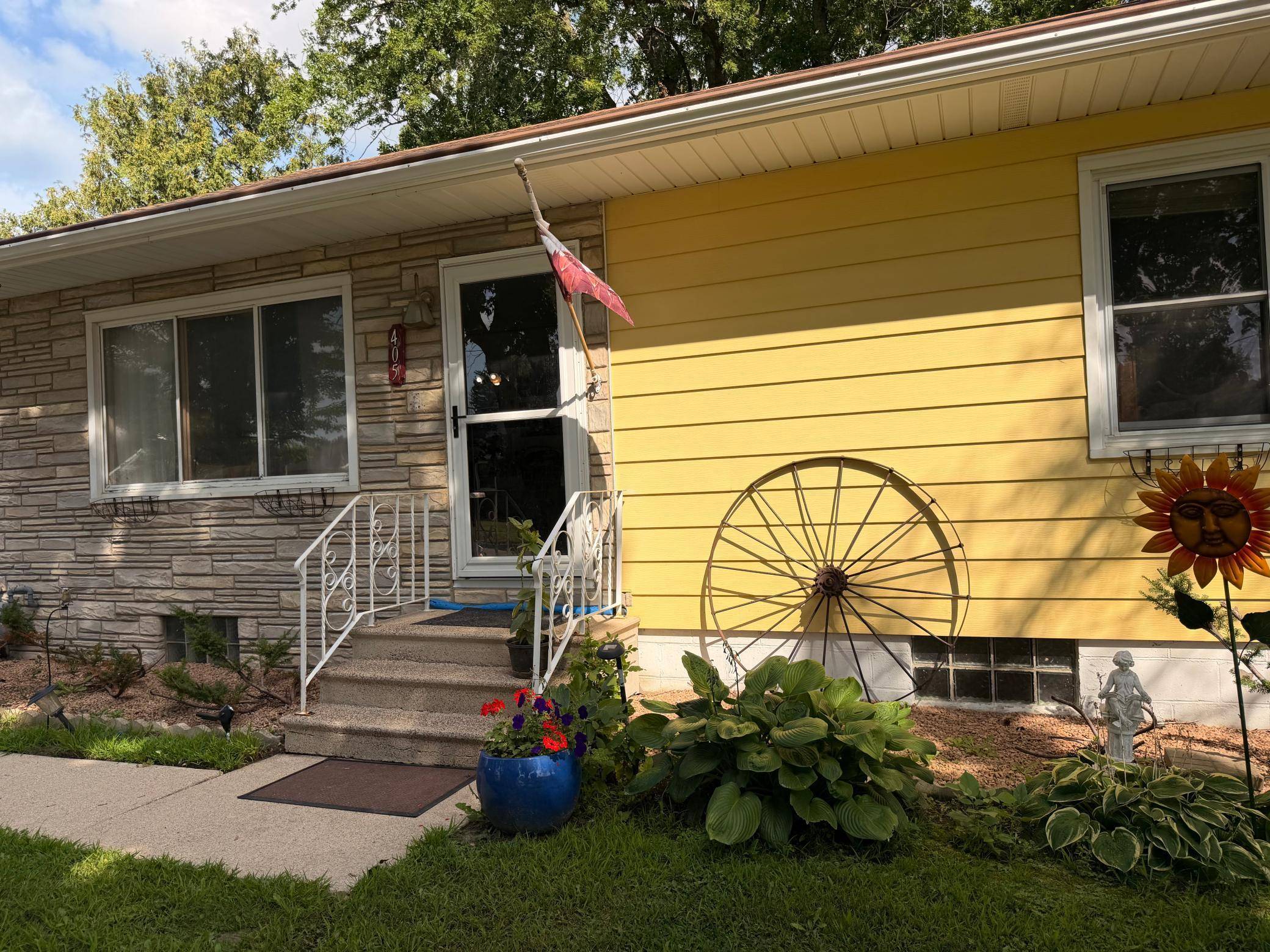 405 SE 15th ST SE, Austin, MN 55912