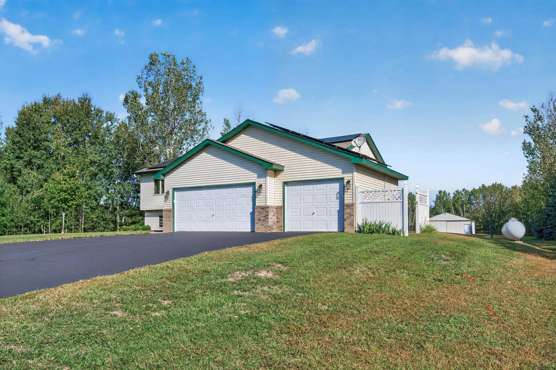 853 236th AVE NW, Saint Francis, MN 55070