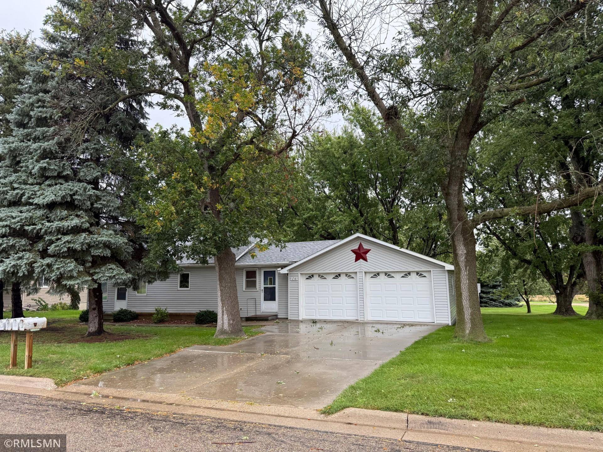 638 Pennsylvania AVE, Adrian, MN 56110