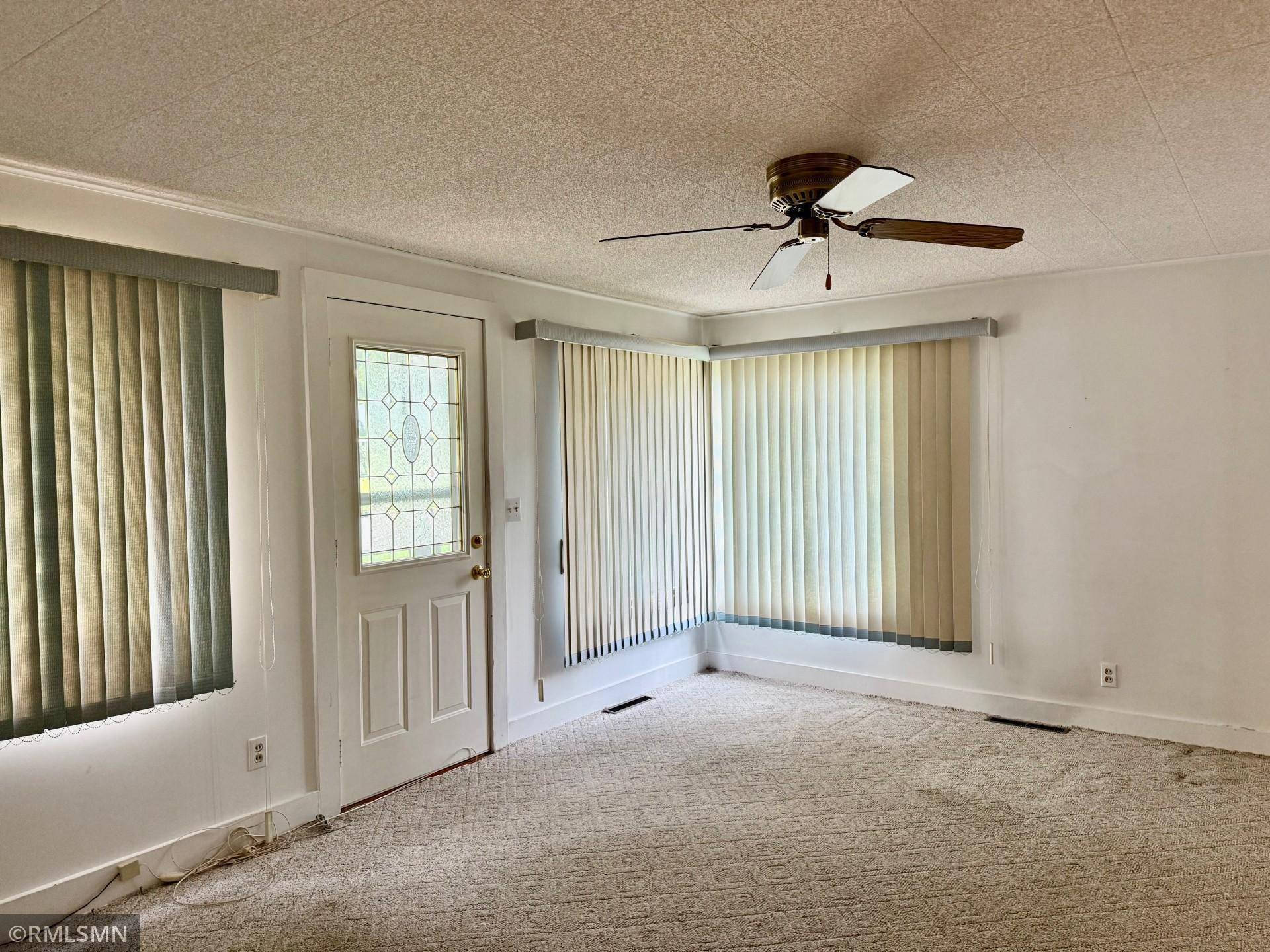 638 Pennsylvania AVE, Adrian, MN 56110
