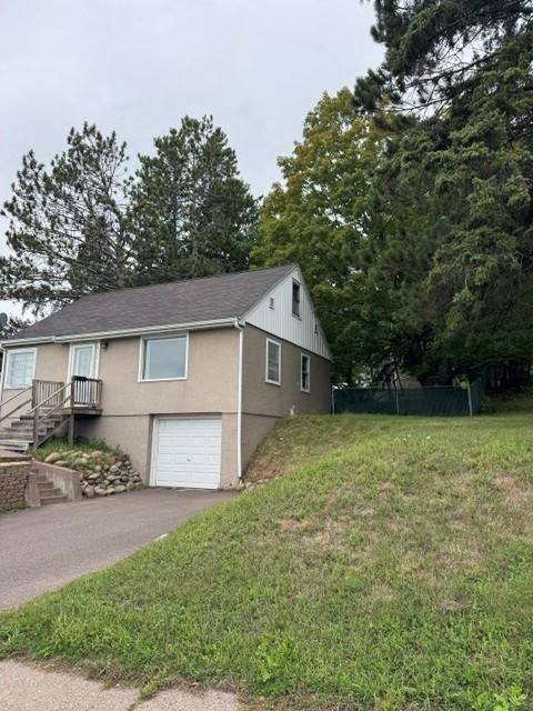 4125 Woodland AVE, Duluth, MN 55803