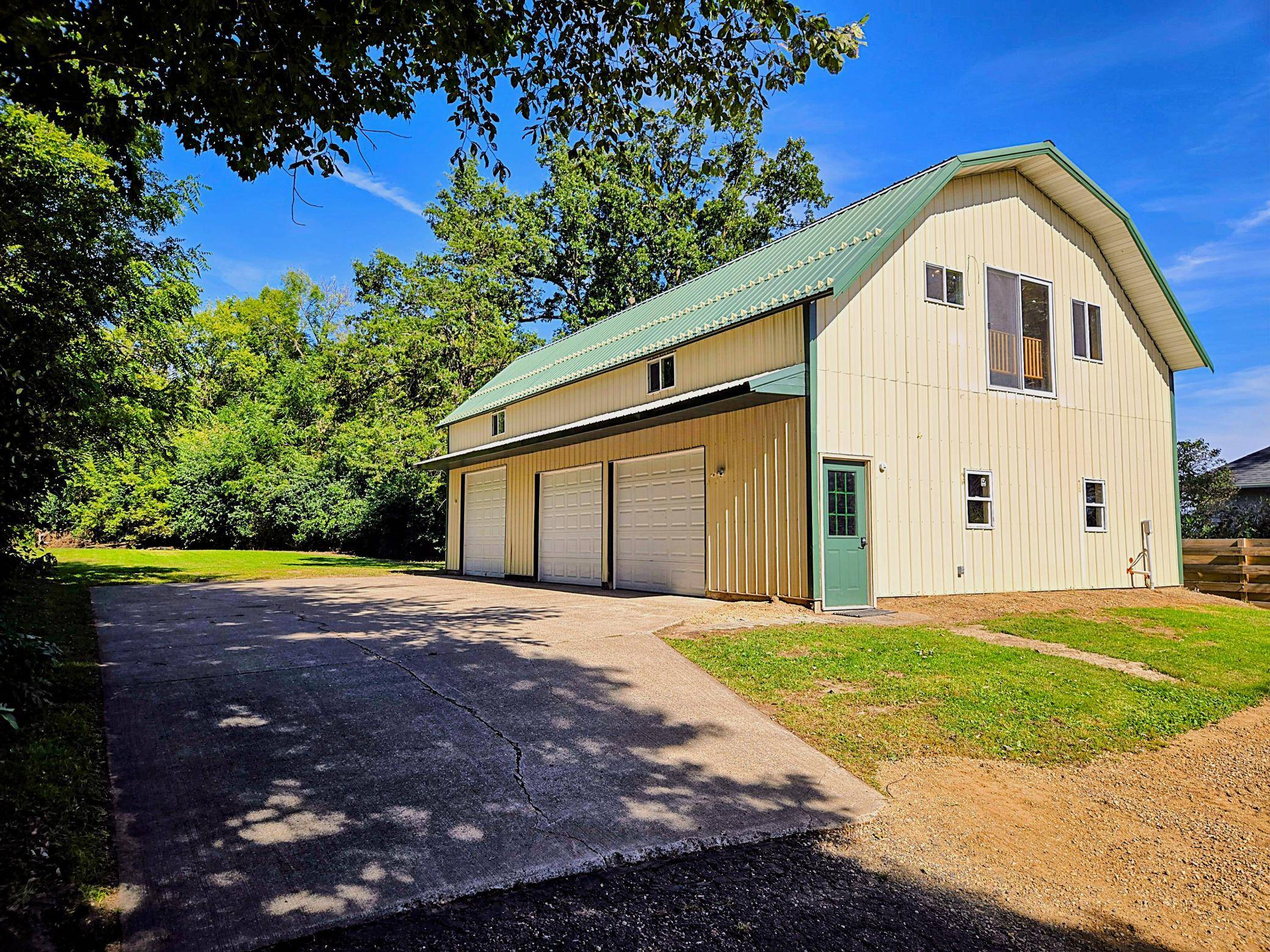 131 2nd AVE, Clear Lake, WI 54005