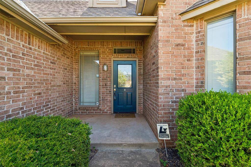 2214 Cedar Pointe CIR, Edmond, OK 73003