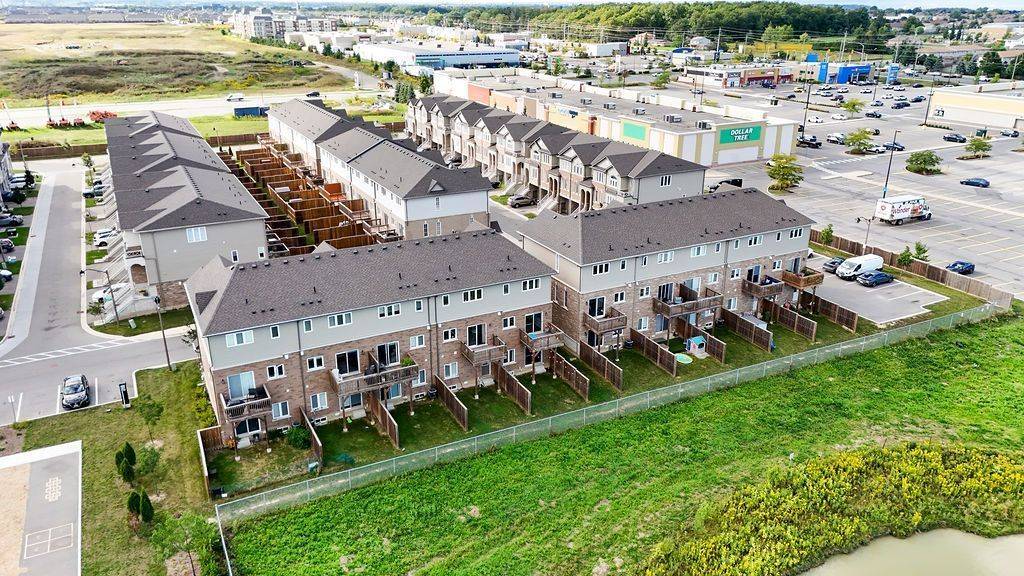 28 Canary Grass BLVD, Hamilton, ON L0R 1P0